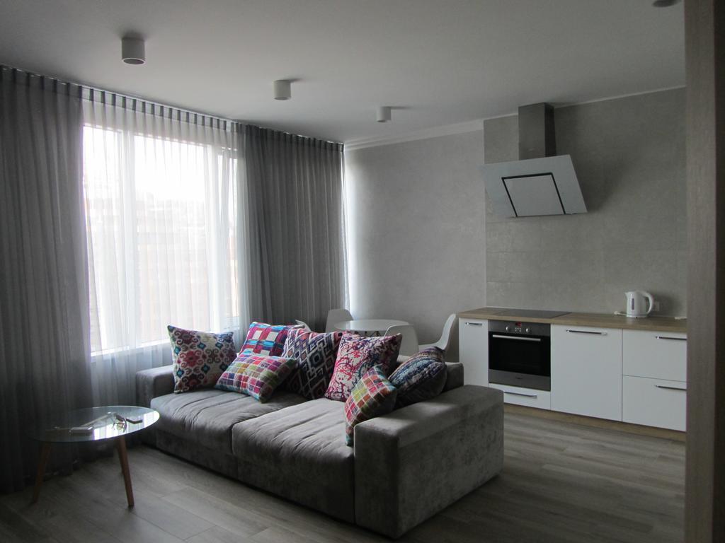 Apartments On Henuezskaya 5 Odessa Esterno foto