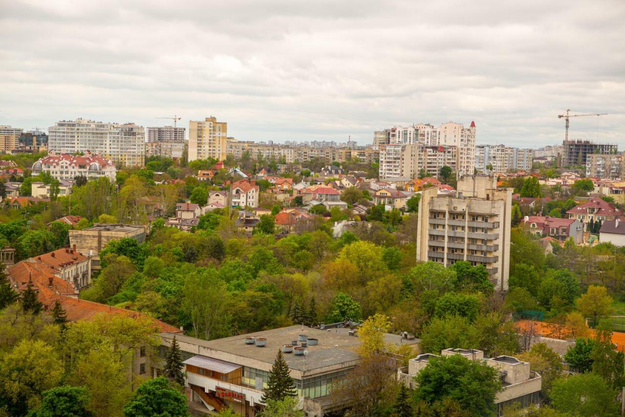 Apartments On Henuezskaya 5 Odessa Esterno foto
